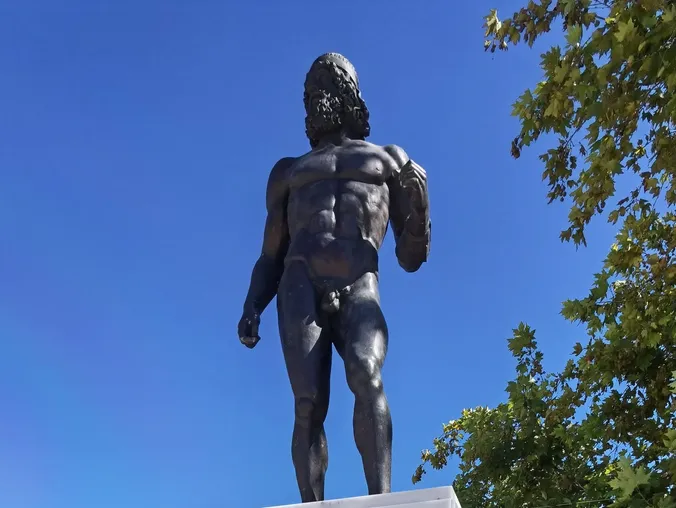 The School of Argos and its Master, Agelaidas