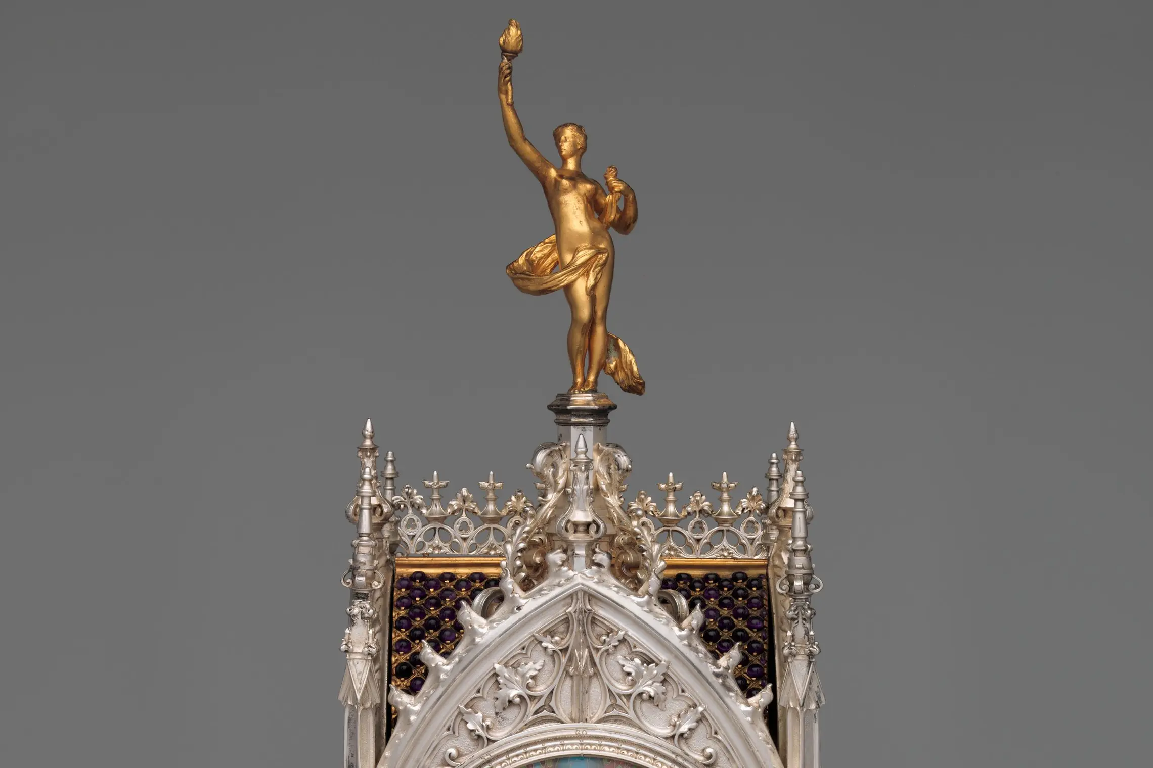 Cropped - Table clock with calendar