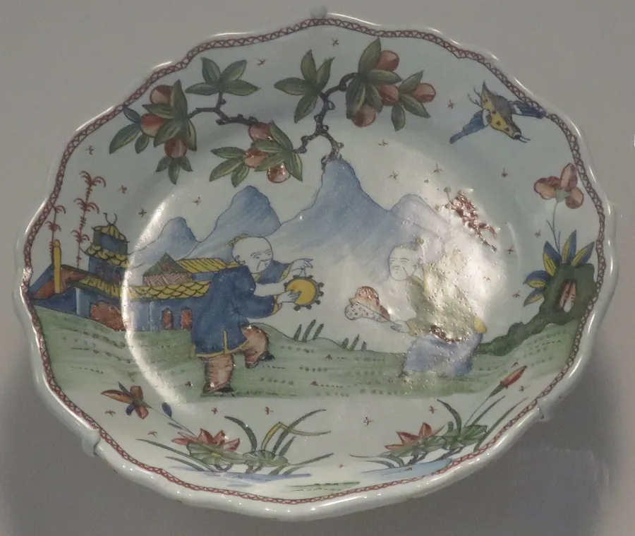 Lobed plate, c. 1750, Rouen, faience, Honolulu Museum of Art 9004.1